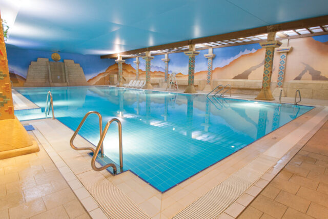 Aztec Leisure 25m Indoor Swimming Pool, Torquay