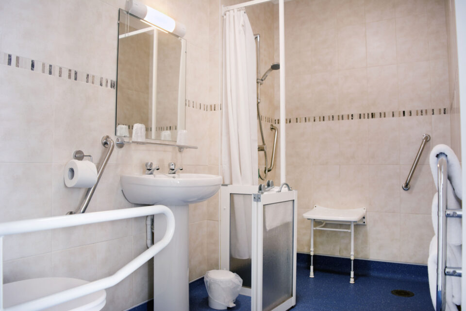 Adapted Bathroom, TLH Leisure Resort, Torquay