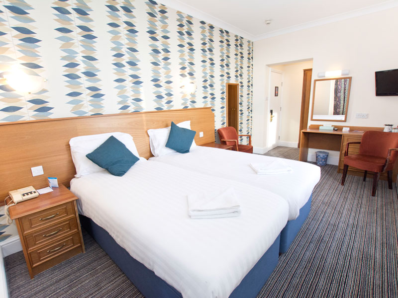 TLH Victoria Hotel, Torquay, Twin Bedroom