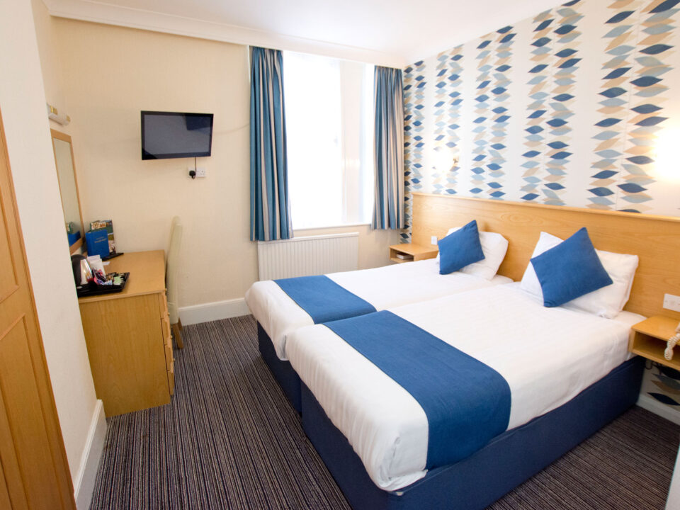 TLH Derwent Hotel Twin Bedroom